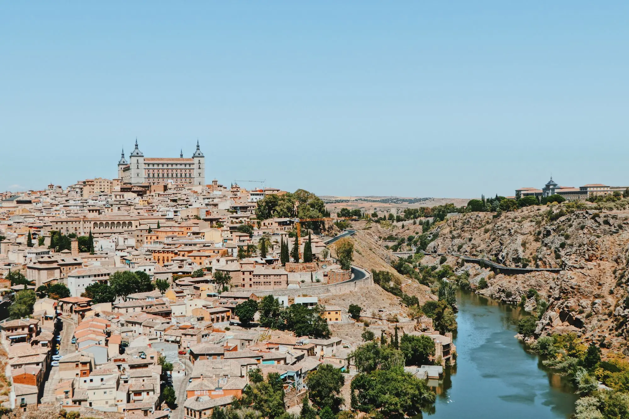 Vista del casco histórico de Toledo, España, junto al río Tajo